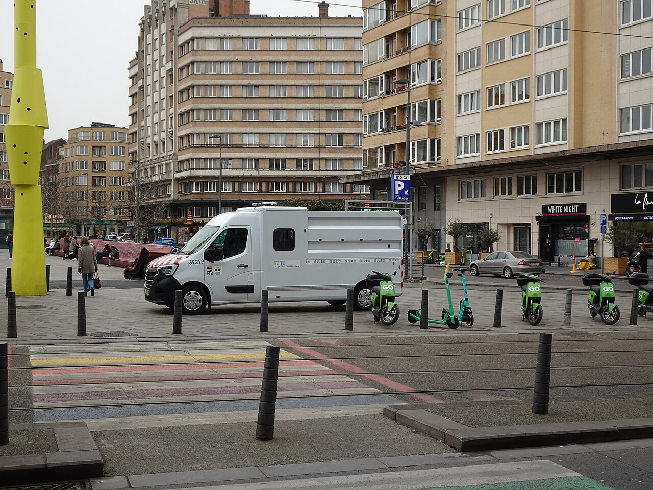 Illustration — Bruxelles instaure des amendes jusqu'à 2 000 euros contre les incivilités et forme ses inspecteurs à verbaliser en s'excusant (Société)